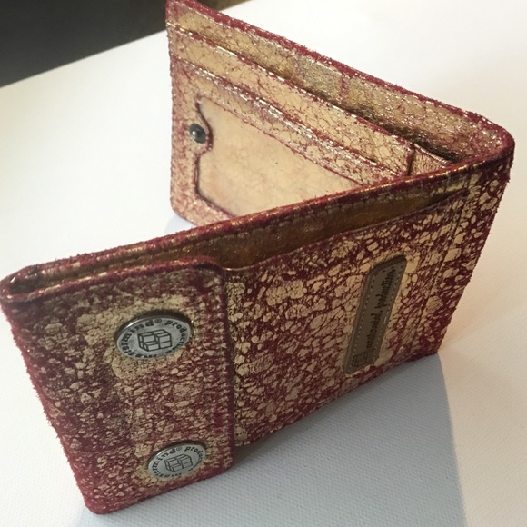 Multi Colored Wallet - Picture 2 of 3