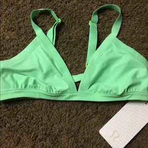 Lululemon water: surf to sand top