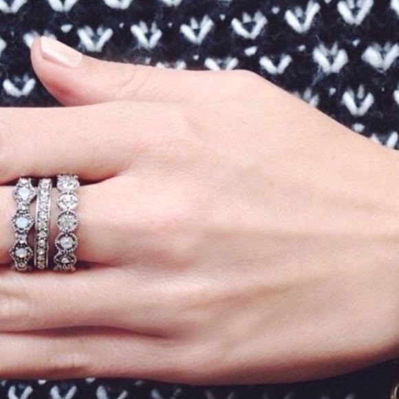 ⚠️FLASHSALE 🆕 (3pc) Statement Ring Set - Picture 2 of 4