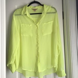 Double pocket button down