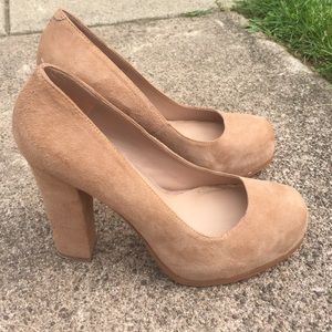 Steve Madden Nude Pumps