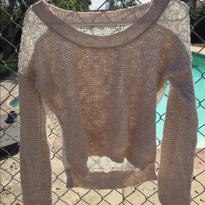 Light weight sweater
