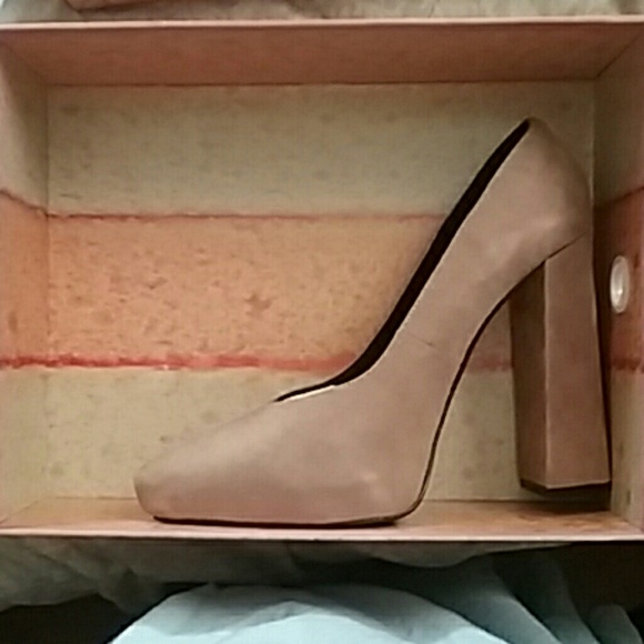 Jeffrey Campbell Jessday heel (New) - Picture 1 of 3
