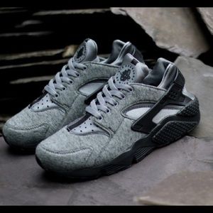 Nike Air Huarache Run TP 7.5