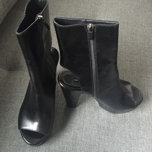Theyskens' opentoe boot