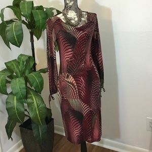 Soft dress with gold details