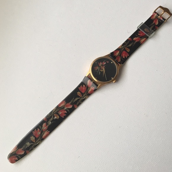 Vintage Floral Watch - Picture 1 of 4
