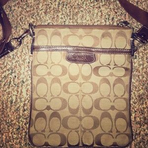 authentic coach bag.