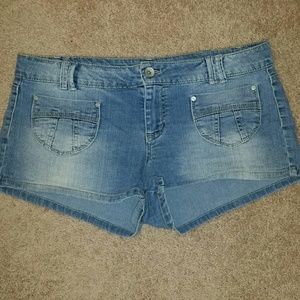 L.e.i. Jean shorts