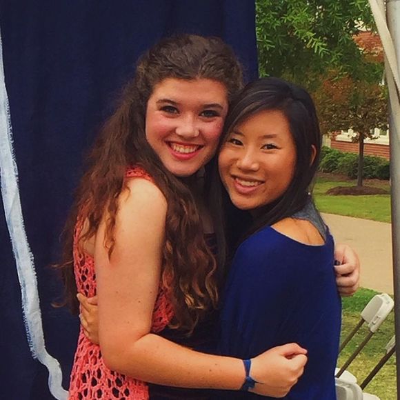 Meet your Posher, Cara