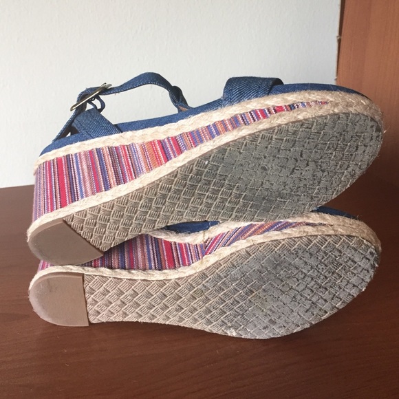 Suzzato Wedge Sandals - Picture 4 of 4