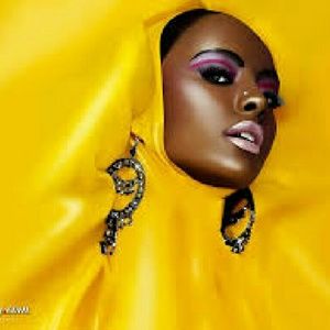 Meet your Posher, Deandra