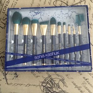 Sonia kashuk brush set