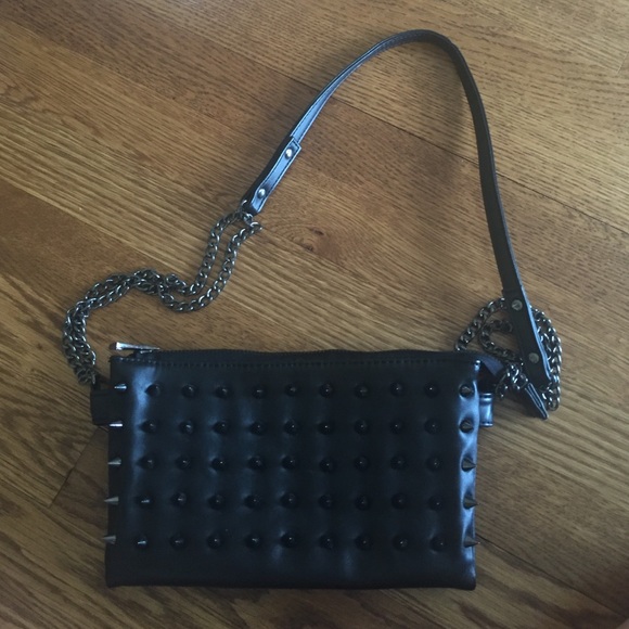 Deena & Ozzy Handbags - Black studded bag