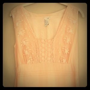 Peachy Anthropologie Odille dress w/lace overlay