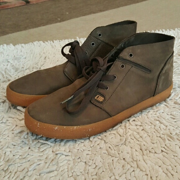 Men's Shoes - Picture 1 of 4