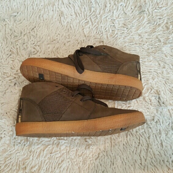 Men's Shoes - Picture 2 of 4