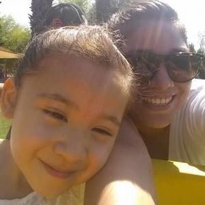 Meet your Posher, Yesenia