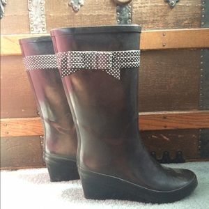Black Polka-Dot Bow Rainboots