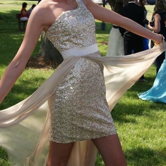 Homecoming dress