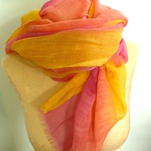 Bindya brand scarf