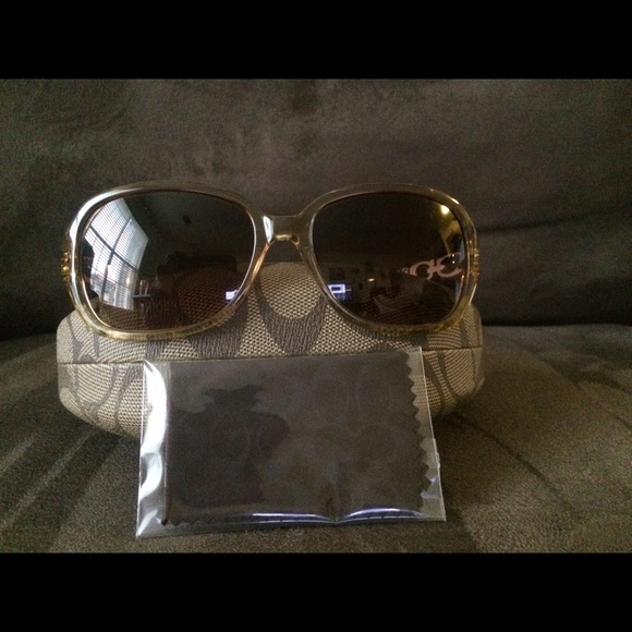 COACH - Picture 4 of 4