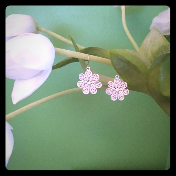 HOST PICK! Ivory flower earrings