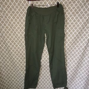 Maternity cargo pants