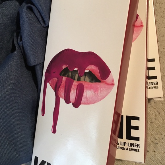 Kylie lip kits 3 poise lip kits left💠💠💠 - Picture 2 of 2