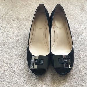 Women's black patent leather Wedges