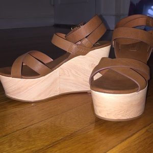 Forever21 flatform sandal