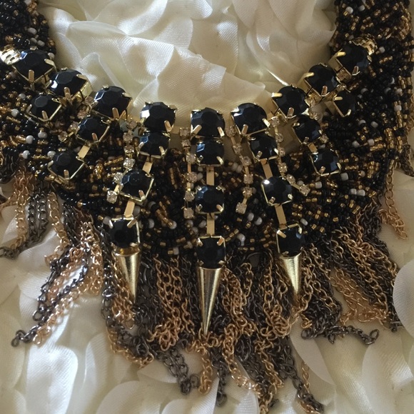 🌴Ultimate Statement Necklace - Picture 3 of 3