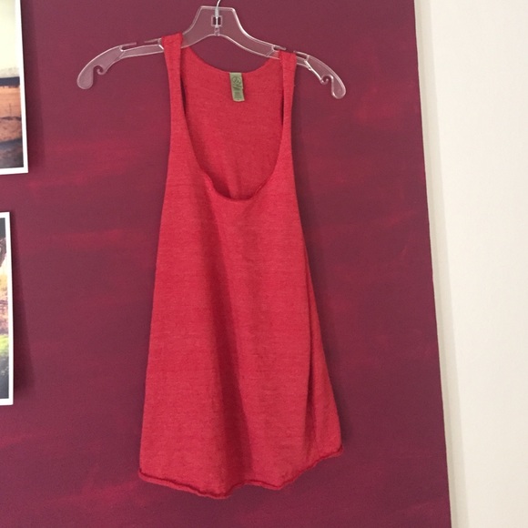 Red Alternative tank