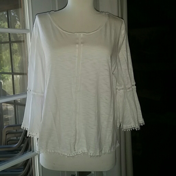 Cute white top