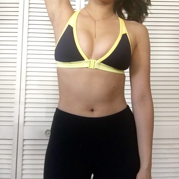 lululemon sports bra
