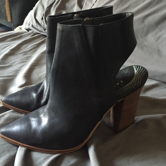 Trouve sling back booties