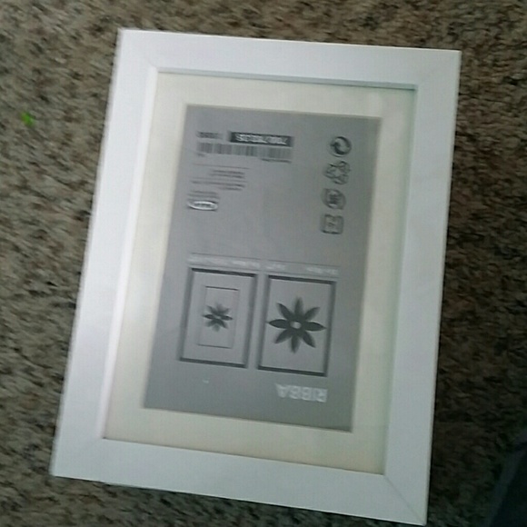 4 white picture frames