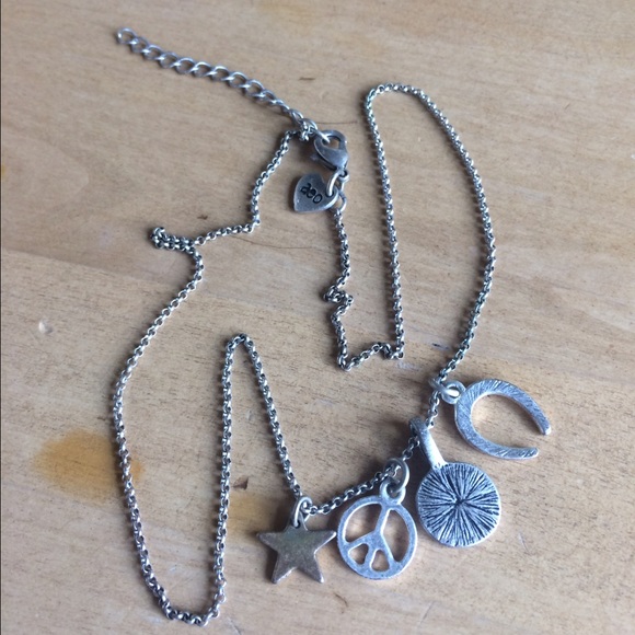 Beachy Necklace - Picture 1 of 3
