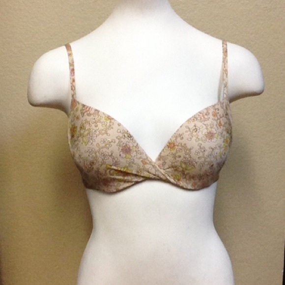 Victoria's Secret Plunge Push Up Bra 34C - Picture 1 of 4
