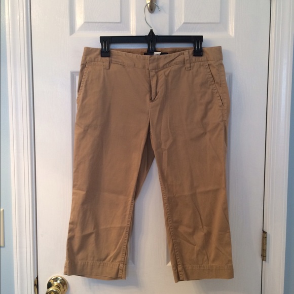 Tan Gap Capris - Picture 1 of 2