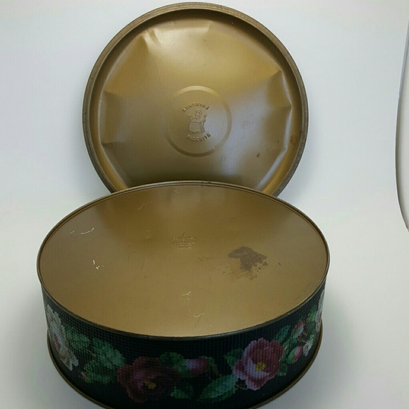 Vintage Accessories - 🎉SALE🎉Vintage Rose Pin Needle Keepsake Container Vintage Accessories - 🎉SALE🎉Vintage Rose Pin Needle Keepsake Container