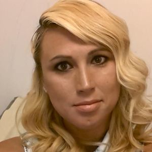 Meet your Posher, Yvette