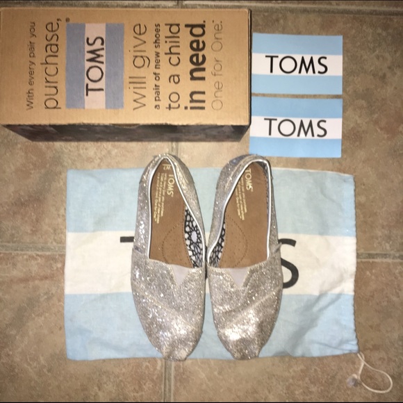 Silver Glitter Classic Toms Size 7 Women
