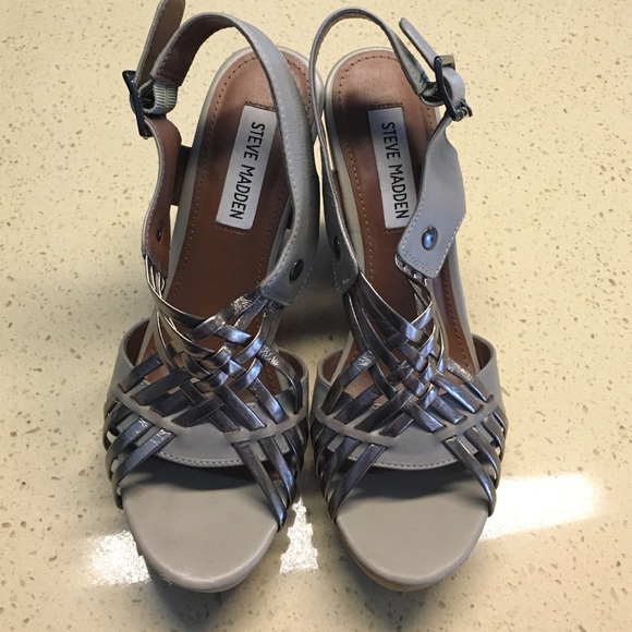 Steve Madden Wedges - Picture 2 of 3