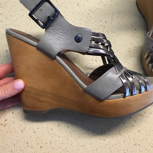 Steve Madden Wedges - Picture 3 of 3