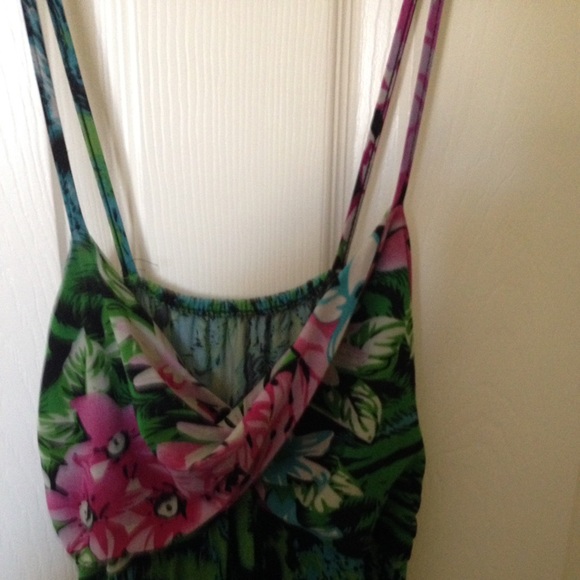 Summer Floral Dress. - Picture 3 of 6