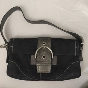 Authentic coach shoulder bag!