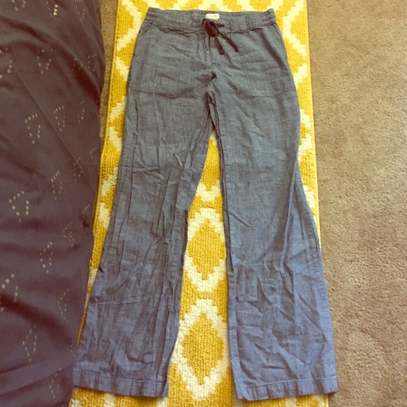 Cool, baggy pants.