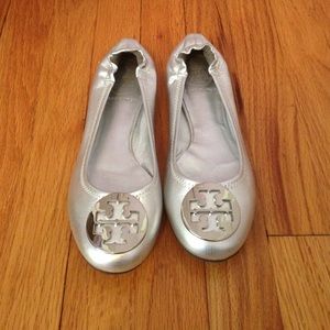 Gorgeous Tory Burch Silver Flats