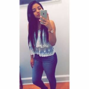 Meet your Posher, Alma